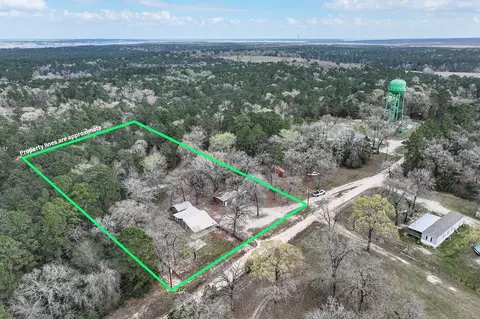 326 Thomas Ln, Trinity, TX 75862
