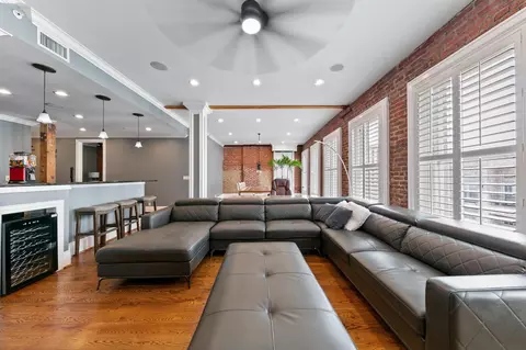 2207 Postoffice #417, Galveston, TX 77550