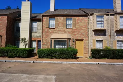 9901 Sharpcrest St #8, Houston, TX 77036