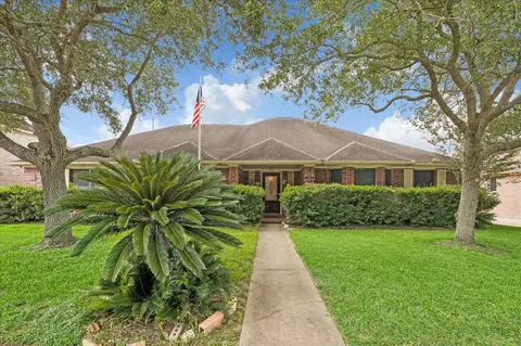 3316 Windfern Dr, Pearland, TX 77581
