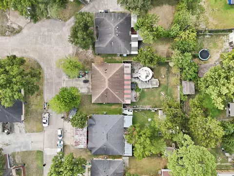 7330 Dearborn St, Houston, TX 77055