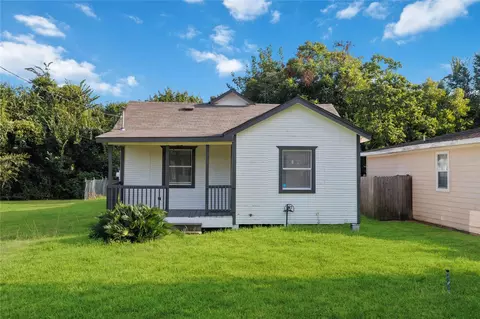 6414 Woodrow St, Texas City, TX 77591