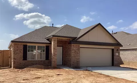 810 Falling Cave Dr, Willis, TX 77378 photo 1