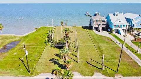 1816 Tbdt Todville Rd, Seabrook, TX 77586