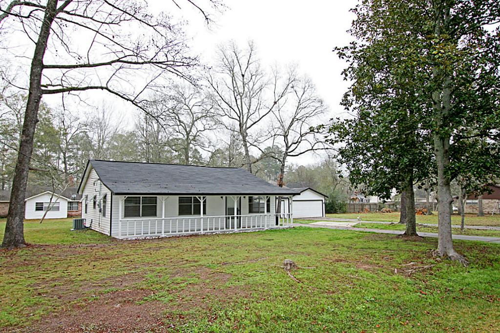 312 Cactus Dr, Conroe, TX 77385 photo 1