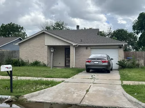 14067 Towneway Dr, Sugar Land, TX 77498