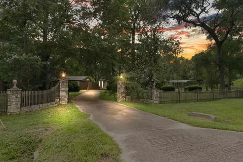 64 County Road 4321, Dayton, TX 77535