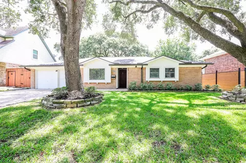 11931 Dunlap St, Houston, TX 77035