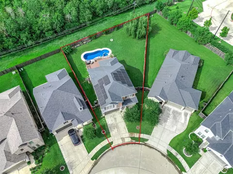 565 Winburn Tide Ln, La Porte, TX 77571