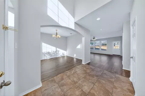 16814 Dunsford Ct, Houston, TX 77083