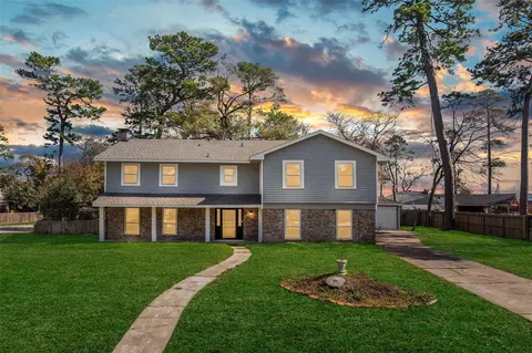 1123 Doral Ln, Houston, TX 77073