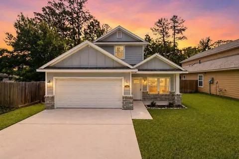 719 Cherokee Dr, Montgomery, TX 77316