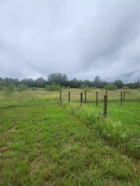 7600 Race Track Rd, La Grange, TX 78945