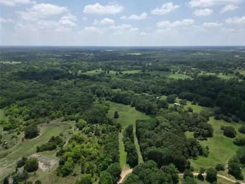 2388 Cedar View Ln, Bellville, TX 77418