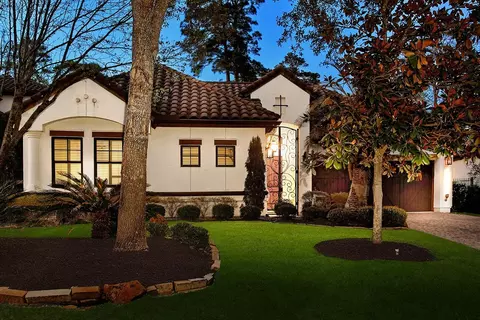 10 Moatwood Ct, The Woodlands, TX 77382