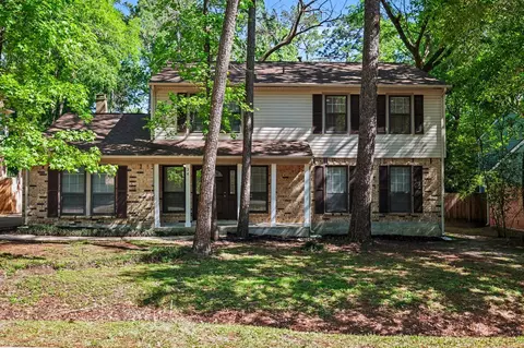 34 E Wandering Oak Dr, The Woodlands, TX 77381