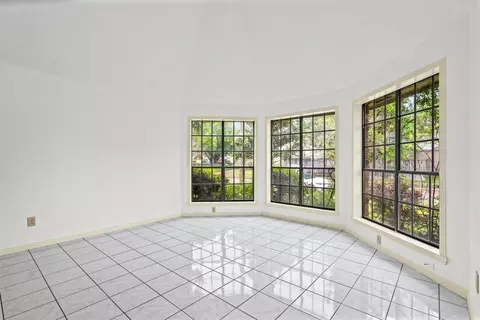 1922 Hickory Lawn Dr, Houston, TX 77077