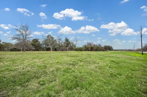 290 Marina View Dr, Webster, TX 77598