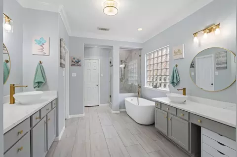 Bath - 3414 Legends Mist Dr, Spring, TX 77386 photo 2 of 7