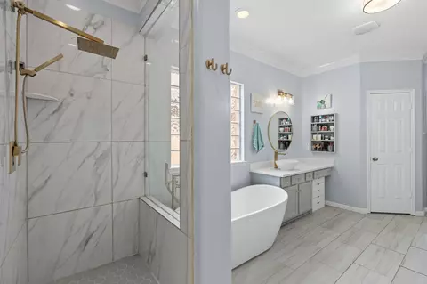 Bath - 3414 Legends Mist Dr, Spring, TX 77386 photo 4 of 7
