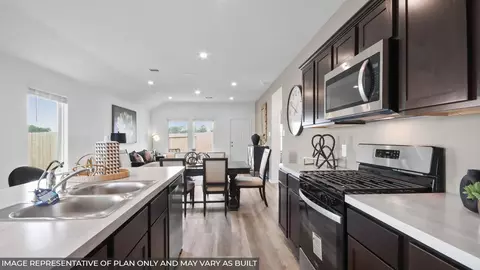 Kitchen - 20306 Stroker Pass Rd, Crosby, TX 77532 photo 3 of 4