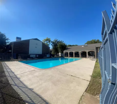 3900 Woodchase Dr #50, Houston, TX 77042