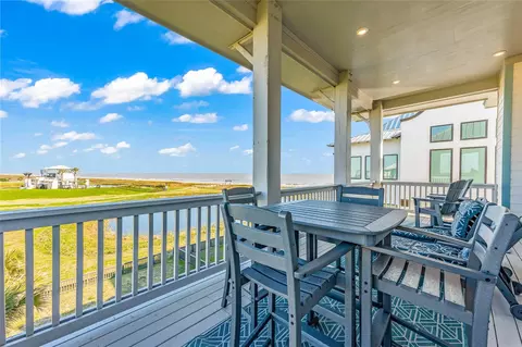 312 Seagrass, Gilchrist, TX 77617