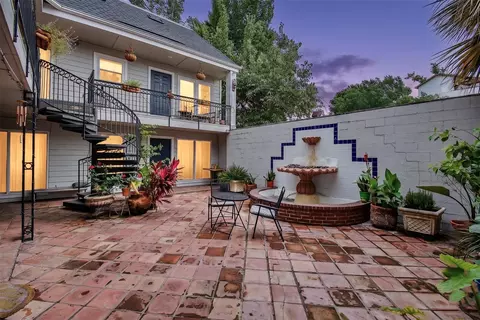 1404 Welch St #2, Houston, TX 77006