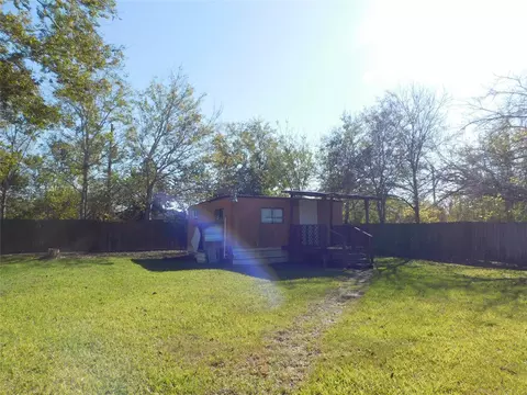 Exterior - 13203 Highway 59, Kendleton, TX 77451 photo 2 of 15