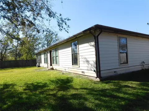 Exterior - 13203 Highway 59, Kendleton, TX 77451 photo 8 of 15