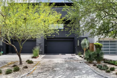 2117 Elmen St #B, Houston, TX 77019