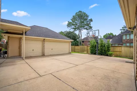 Exterior - 1438 Hatchmere Pl, Spring, TX 77379 photo 8 of 10