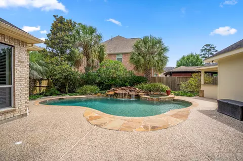 Exterior - 1438 Hatchmere Pl, Spring, TX 77379 photo 4 of 10