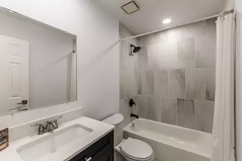 Bath - 161 Lakeway Cir, Trinity, TX 75862 photo 2 of 2