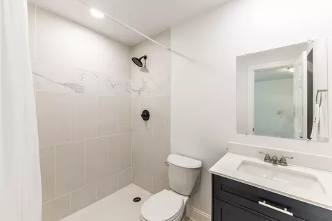 Bath - 161 Lakeway Cir, Trinity, TX 75862 photo 1 of 2