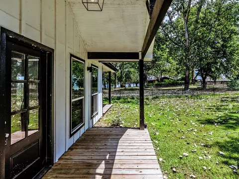 Exterior - 161 Lakeway Cir, Trinity, TX 75862 photo 4 of 8