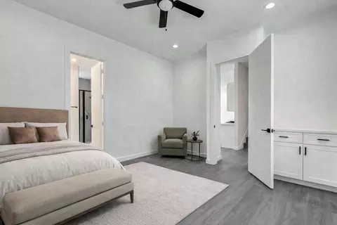 6015 Beall St, Houston, TX 77091