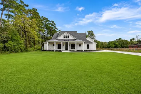 32648 Dobbin Huffsmith Rd, Magnolia, TX 77354