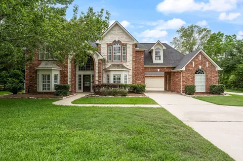 12010 Live Oak Dr, Magnolia, TX 77354