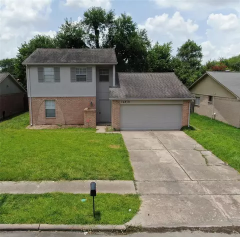 16810 Limeshade Ln, Sugar Land, TX 77498