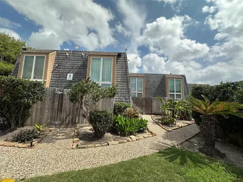 16120 Stuebner Airline Rd #202, Spring, TX 77379