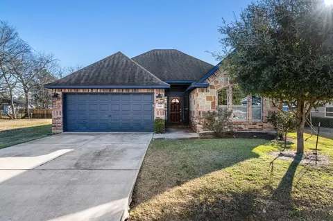 6318 Ezzard Charles Ln, Houston, TX 77091