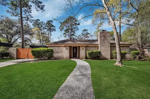 18023 Bambriar Dr, Houston, TX 77090