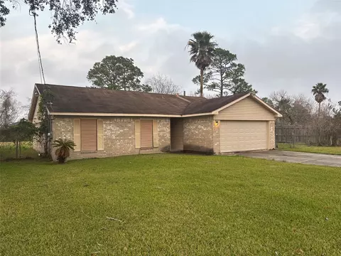 4816 Partridge St, La Marque, TX 77568