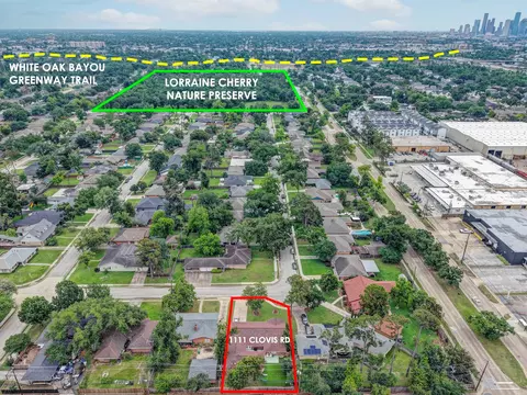 View/Area - 1111 Clovis Rd, Houston, TX 77008 photo 2 of 5