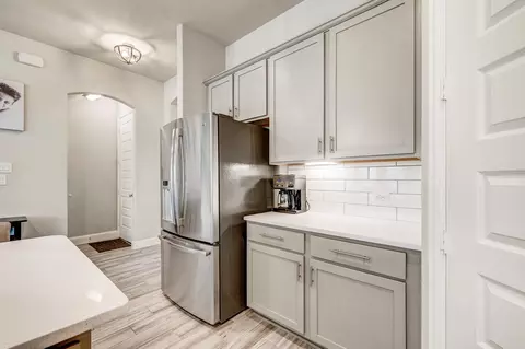 Kitchen - 4430 Summer Mountain Trl, Spring, TX 77388 photo 4 of 5