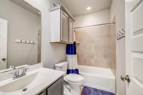Bath - 4430 Summer Mountain Trl, Spring, TX 77388 photo 4 of 4