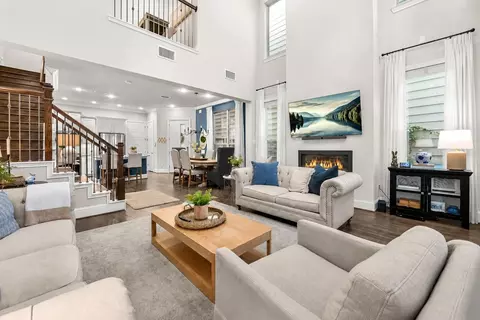 3504 Vista Terrace Ln, Houston, TX 77018