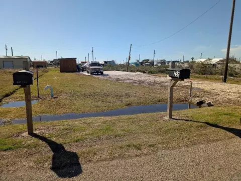 170 White Cap St, Sargent, TX 77414
