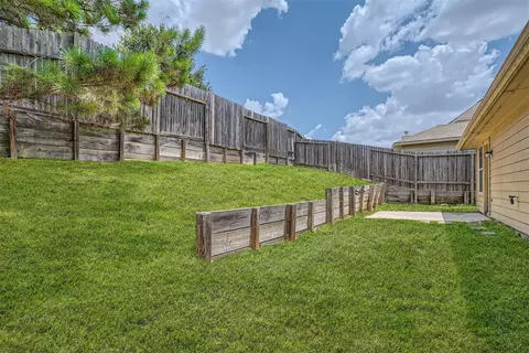 Exterior - 2000 Briar Grove Dr, Conroe, TX 77301 photo 3 of 4